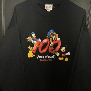 Vintage Walt Disney World 100 Years of Magic TImeline Black Sweater size L